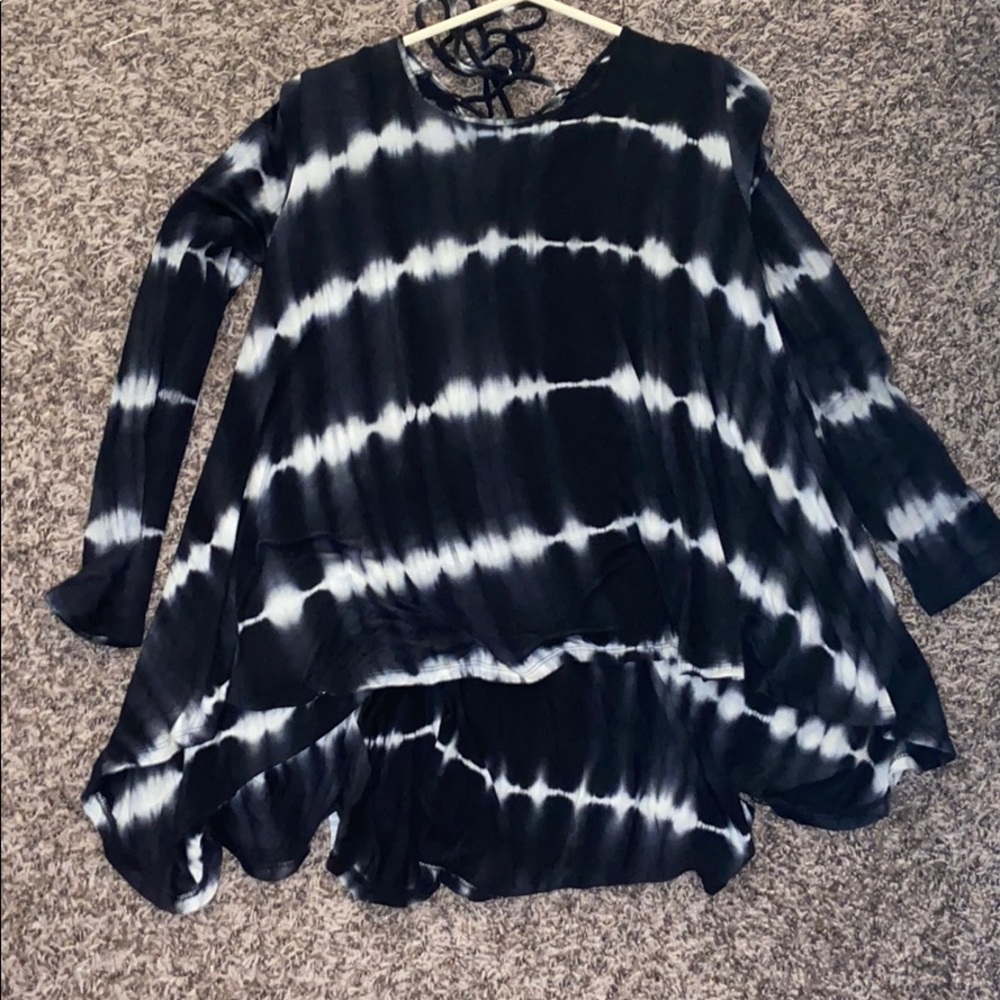 Altard state blue and white tie dye top